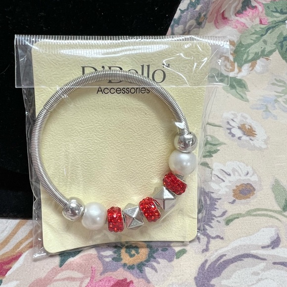 earring & bracelet - Picture 5 of 7